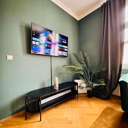 Rebelrents #4 Design Trifft Komfort - Einzigartiges Ferienapartment In Der Nahe Des Hauptbahnhofs Halle  Εξωτερικό φωτογραφία