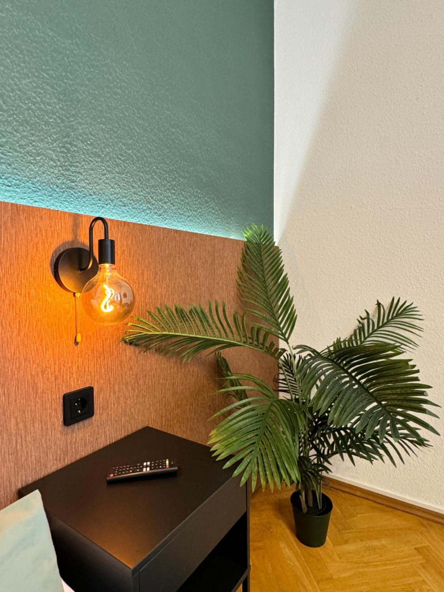Rebelrents #4 Design Trifft Komfort - Einzigartiges Ferienapartment In Der Nahe Des Hauptbahnhofs Halle  Εξωτερικό φωτογραφία
